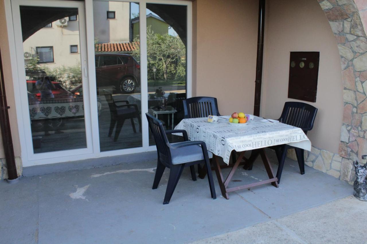 Apartment Nikolena روفينجسكو سيلو المظهر الخارجي الصورة
